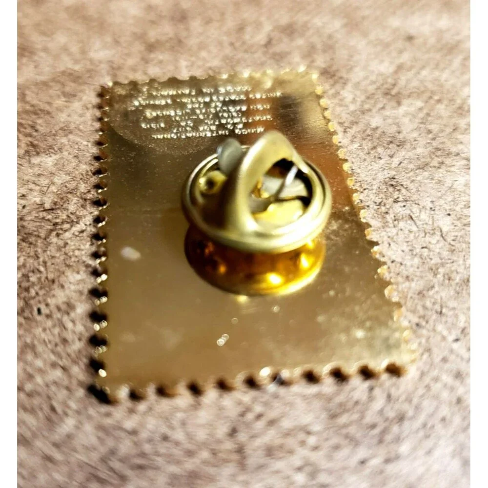 Vintage USA USPS Postal BALLOONS THANK YOU 22¢ STAMP Metal GOLD Lapel PIN 1980s